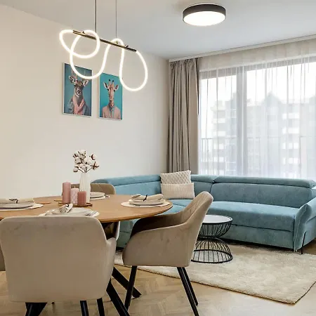 Cozy Living In Family Garden With Parking Space By Flat Manаger Апартаменты